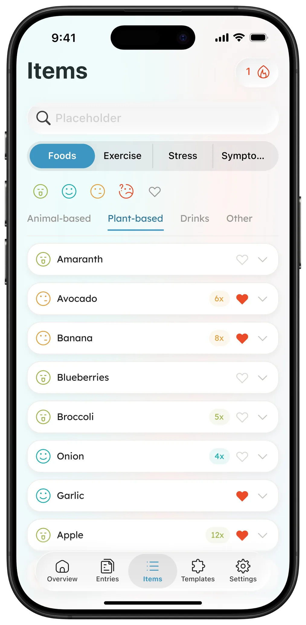 Histeva app, the Items screen: a searchable food database with category tabs, each food marked with a colour-coded histamine-risk dot and a favourite toggle.